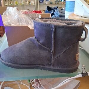 Clpp'li Gray Ankle Boots